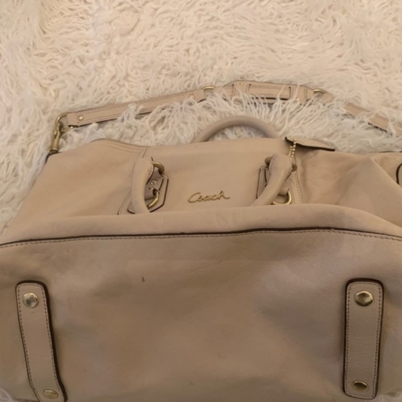 Coach Ashley  leather satchel in creme color with pink interior.  Gorgeous bag. - Picture 4 of 7